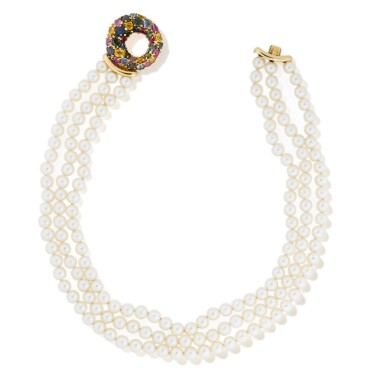 View full screen - View 1 of Lot 53. Chaumet | Collier perles de culture et saphirs de couleur | Cultured pearl and coloured sapphire necklace.