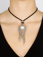 MR. LIEOU | 'MEDUSA' DIAMOND AND PEARL PENDANT / BROOCH | Mr. Lieou | 'Medusa' 鑽石 配 珍珠 吊墜 / 別針