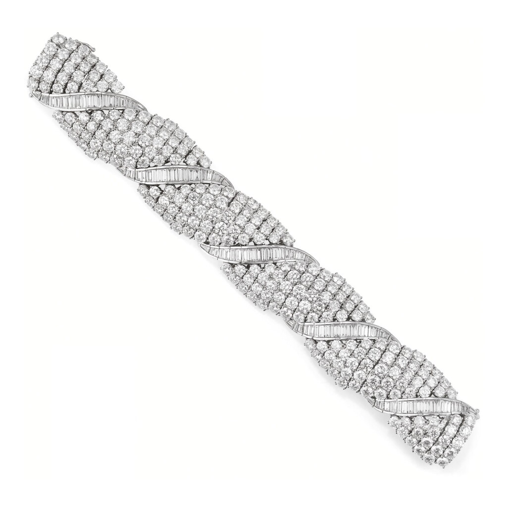 View full screen - View 1 of Lot 219. BRACELET DIAMANTS | DIAMOND BRACELET.