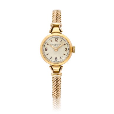 View full screen - View 1 of Lot 8262. A pink gold wristwatch with bracelet, Circa 1940 | 百達翡麗 粉紅金鏈帶腕錶,約1940年製.