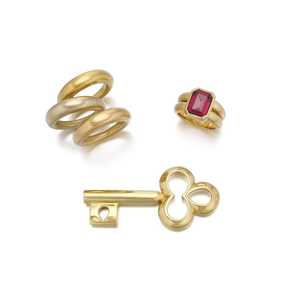 View full screen - View 1 of Lot 166. Garnet ring, three rings and a pendant| Anello con granato, tre fedi ed un pendente .
