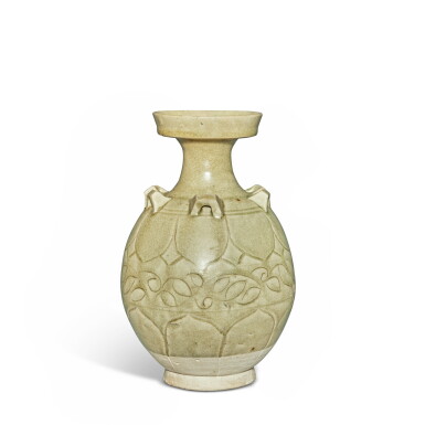 View full screen - View 1 of Lot 226. A green-glazed vase, Northern Qi dynasty.