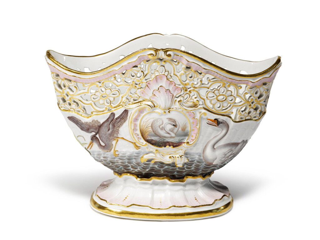 View full screen - View 1 of Lot 63. A Meissen Bottle-Holder of Swan-Service Type, 19th Century.