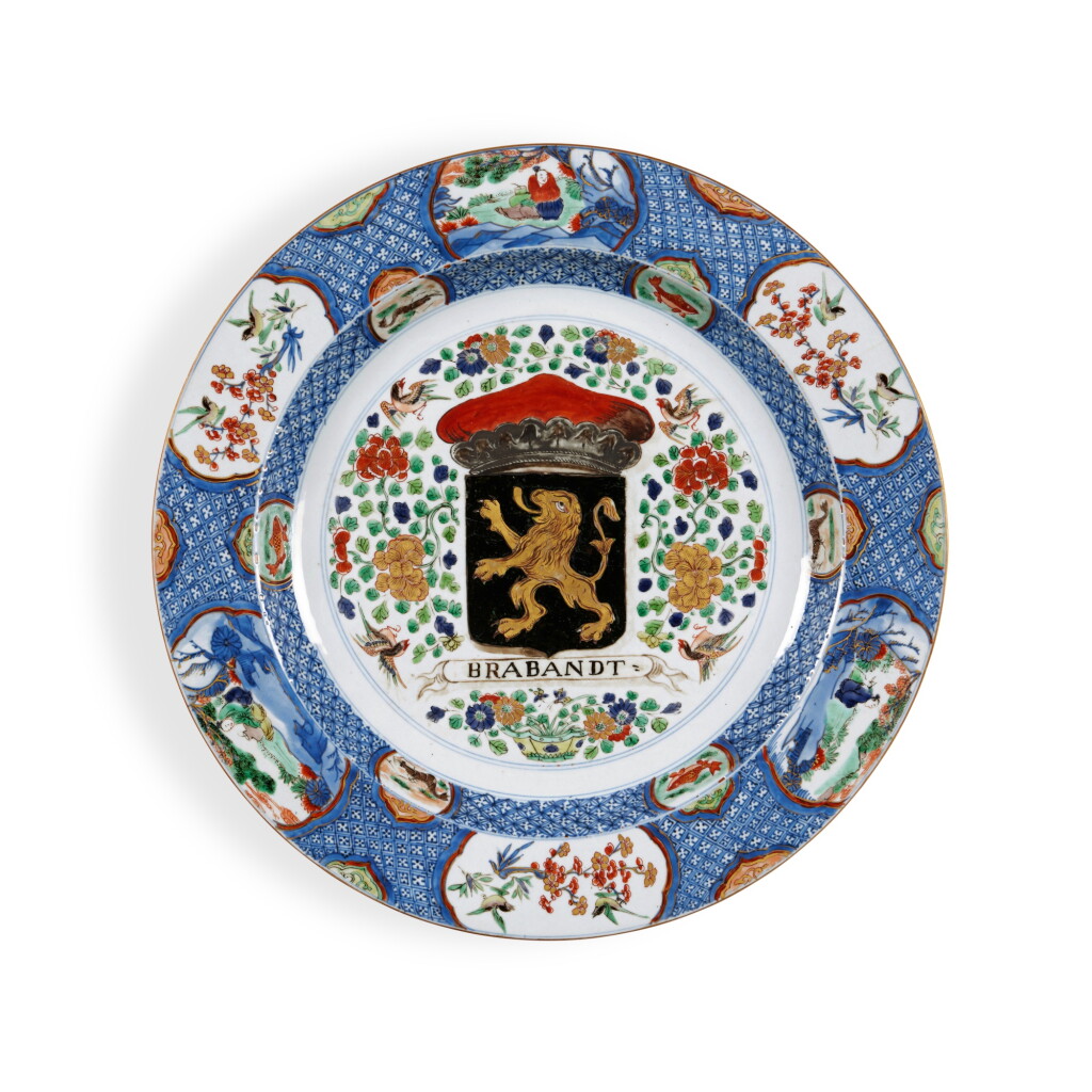 View full screen - View 1 of Lot 1245. A Rare and Impressive Chinese Export 'Provinces' 'Brabandt' Charger, Qing Dynasty, Kangxi - Yongzheng Period, Circa 1720-30 | 清康熙至雍正 約1720-30年 粉彩荷蘭省份紋章圖大盤.