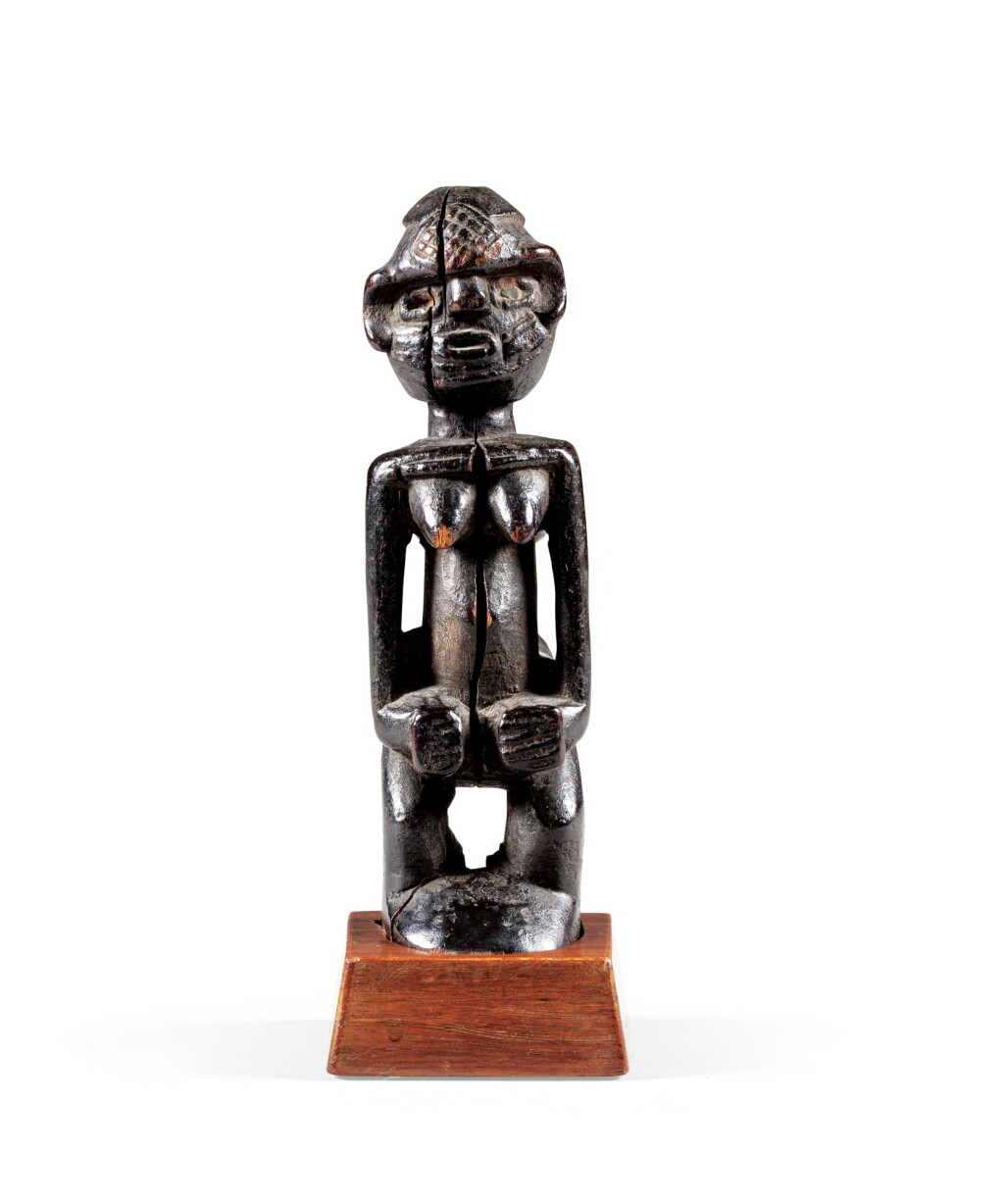 Voir en plein écran - Voir 1 du lot 147. Statuette, Sundi, République Démocratique du Congo | Sundi figure, Democratic Republic of the Congo.