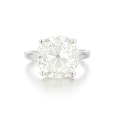 View full screen - View 1 of Lot 836. Bague diamant | Diamond ring.