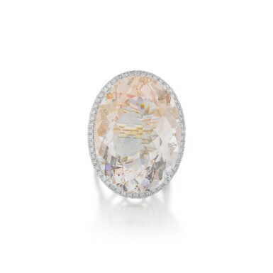 View full screen - View 1 of Lot 404. Bague morganite et diamants | Morganite and diamond ring.