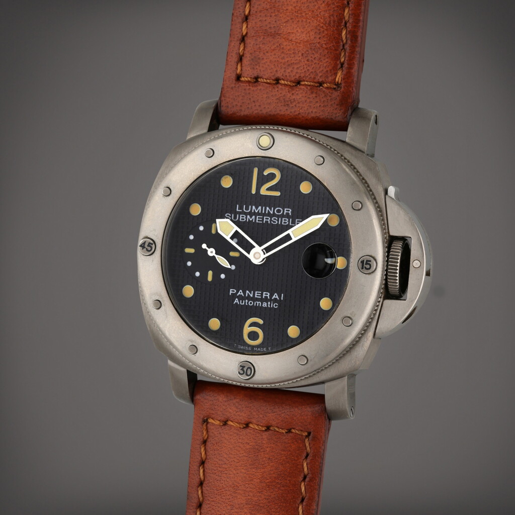 全萤幕检视 - 查看77Luminor Submersible | A limited edition stainless steel automatic wristwatch with date, Circa 2000的1