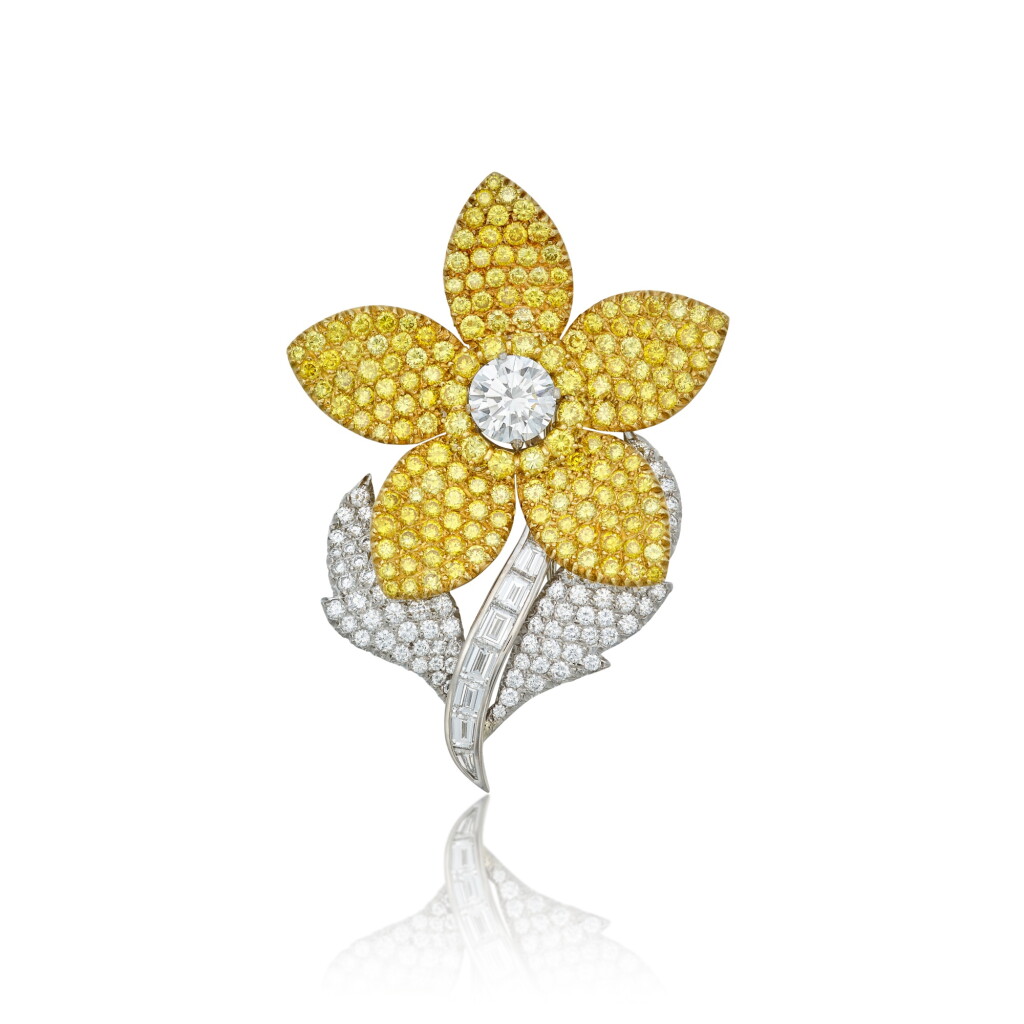 View full screen - View 1 of Lot 56. Colored Diamond and Diamond Clip-Brooch.