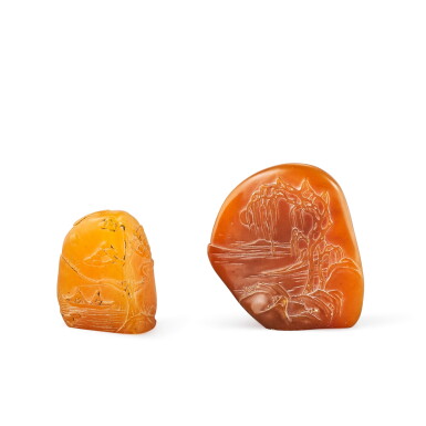 View full screen - View 1 of Lot 761. A SMALL TIANHUANG 'LANDSCAPE' SEAL AND A SMALL TIANHUANG 'BOAT IN MOONLIGHT' CARVING REPUBLICAN PERIOD | 民國 田黃「江山多嬌」印及隨形「泛舟賞月」把件一組兩枚 印文:蘇永雊印.