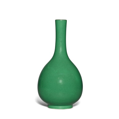 View full screen - View 1 of Lot 15. A green-glazed bottle vase, Qing dynasty, 18th / 19th century.