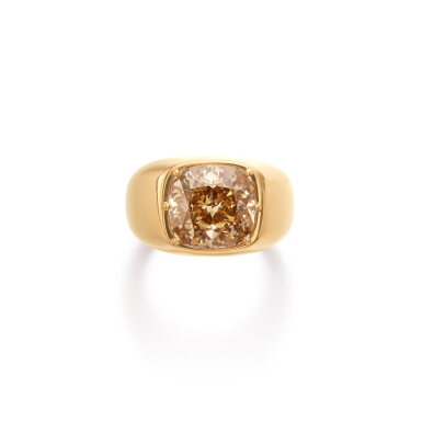 View full screen - View 1 of Lot 706. Fancy Dark Brown-Yellow diamond ring.