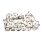 Partie de service de table en porcelaine de Berlin (K.P.M.) , XXe siècle