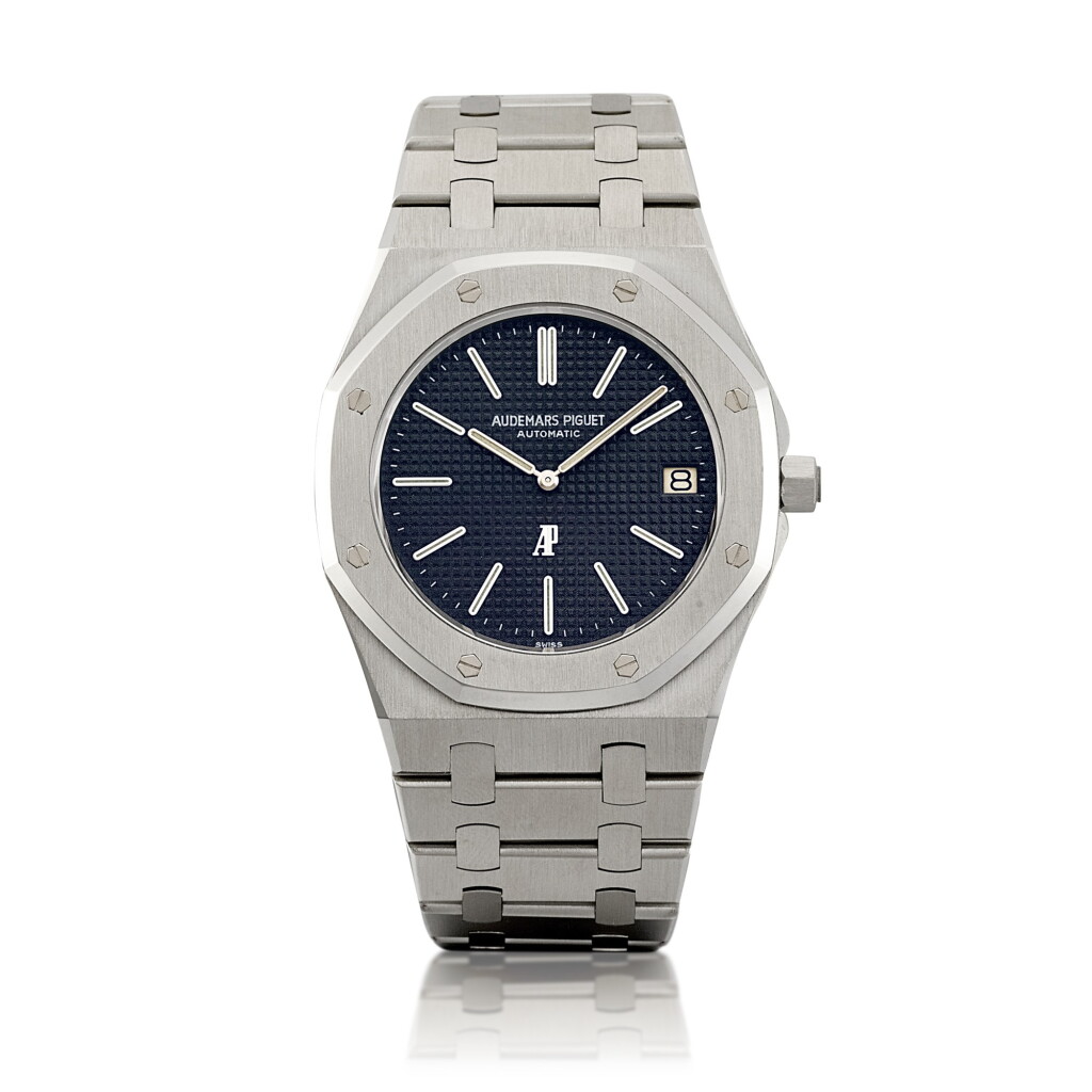 View full screen - View 1 of Lot 2221. Royal Oak, Reference 5402 | A stainless steel bracelet watch with date, Circa 1975 | 愛彼 | 皇家橡樹系列 型號5402 | 精鋼鏈帶腕錶,備日期顯示,約1975年製.