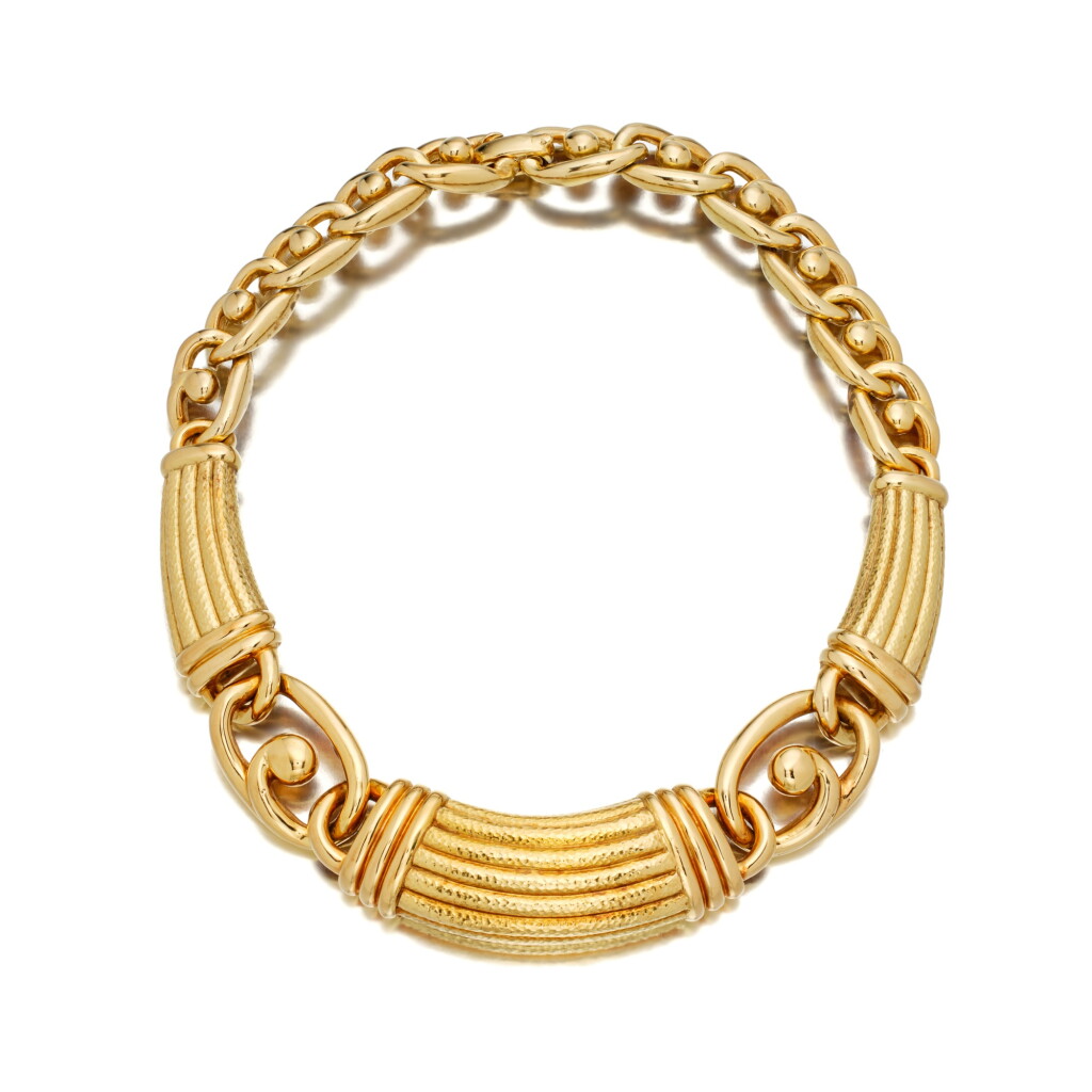 View full screen - View 1 of Lot 415. Gold Necklace .
