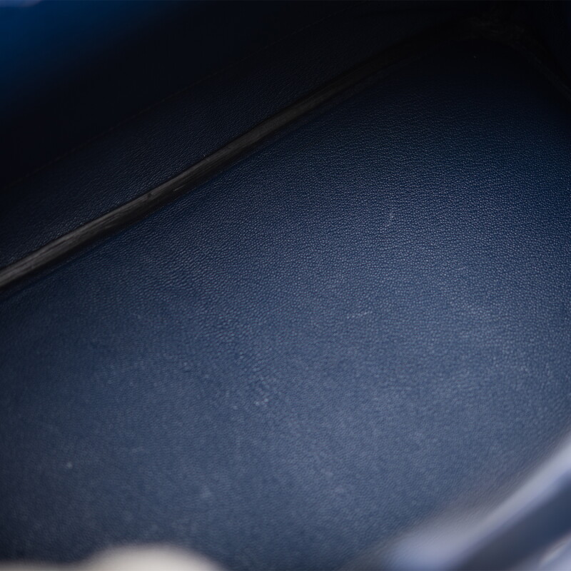 Cover image 0