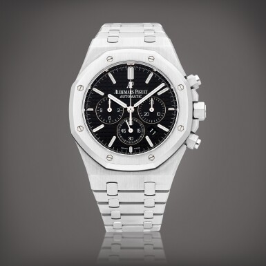View full screen - View 1 of Lot 762. Royal Oak, Reference 26320ST.OO.1220ST.01 | A stainless steel chronograph bracelet watch with date, Circa 2017 | 愛彼 | 皇家橡樹系列 型號26320ST.OO.1220ST.01 | 精鋼計時鏈帶腕錶,備日期顯示,約2017年製.