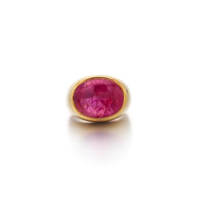 View full screen - View 1 of Lot 741. Ruby ring.