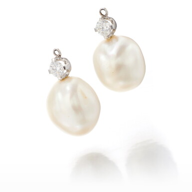 View full screen - View 1 of Lot 29. TWO PEARL AN DIAMOND PENDANTS (DUE PENDENTI CON PERLE E DIAMANTI).