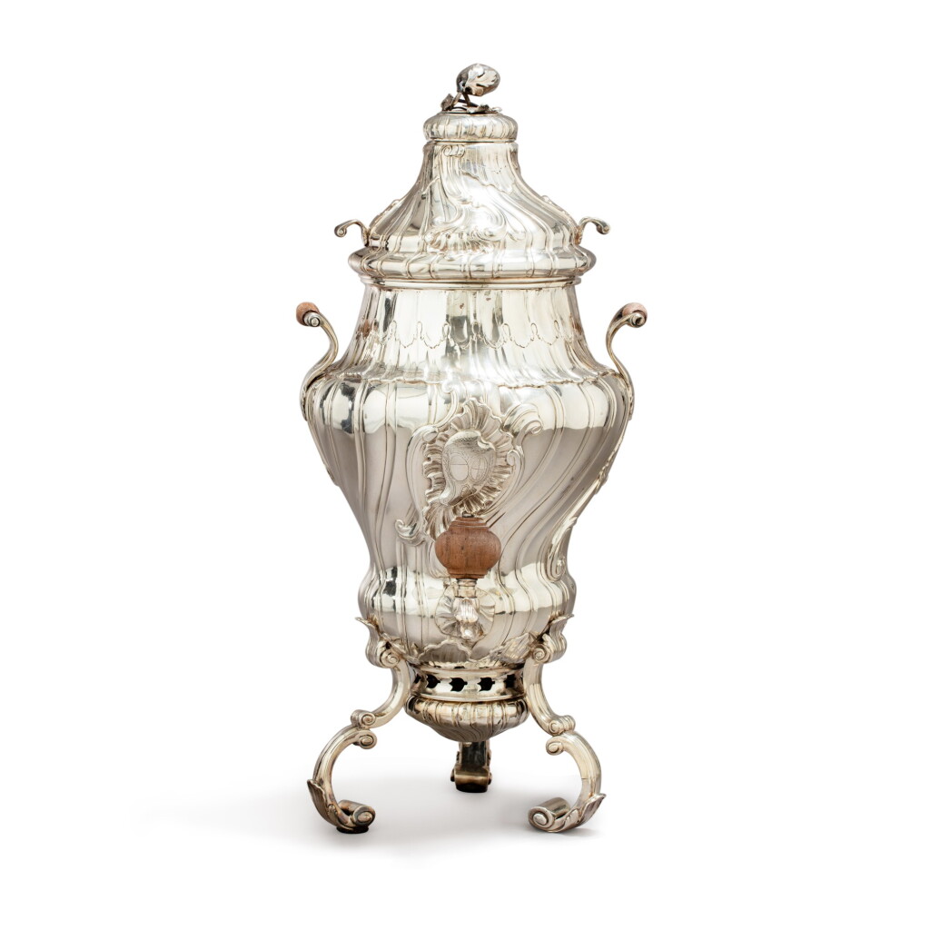 View full screen - View 1 of Lot 861. A silver hot water fountain, probably Belgium or Northern France circa 1770.