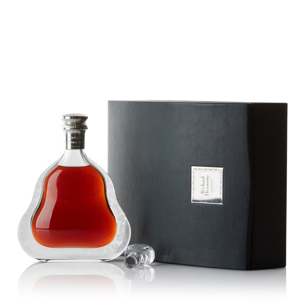 View full screen - View 1 of Lot 265. Hennessy Richard Hennessy 40.0 abv NV .