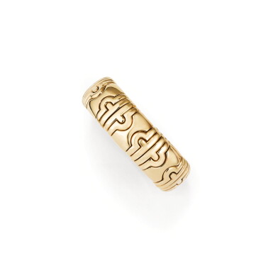 View full screen - View 1 of Lot 61. MANCHETTE OR, BULGARI | GOLD BANGLE, BULGARI.