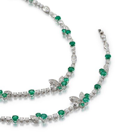 View full screen - View 1 of Lot 1120. GRAFF | 'RHYTHM' EMERALD AND DIAMOND DEMI-PARURE | 格拉夫 'Rhythm' 祖母綠 配 鑽石 項鏈及手鏈套裝.