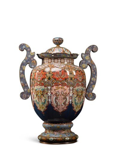 View full screen - View 1 of Lot 116. A monumental cloisonné enamel vase and cover | Meiji period, late 19th century.