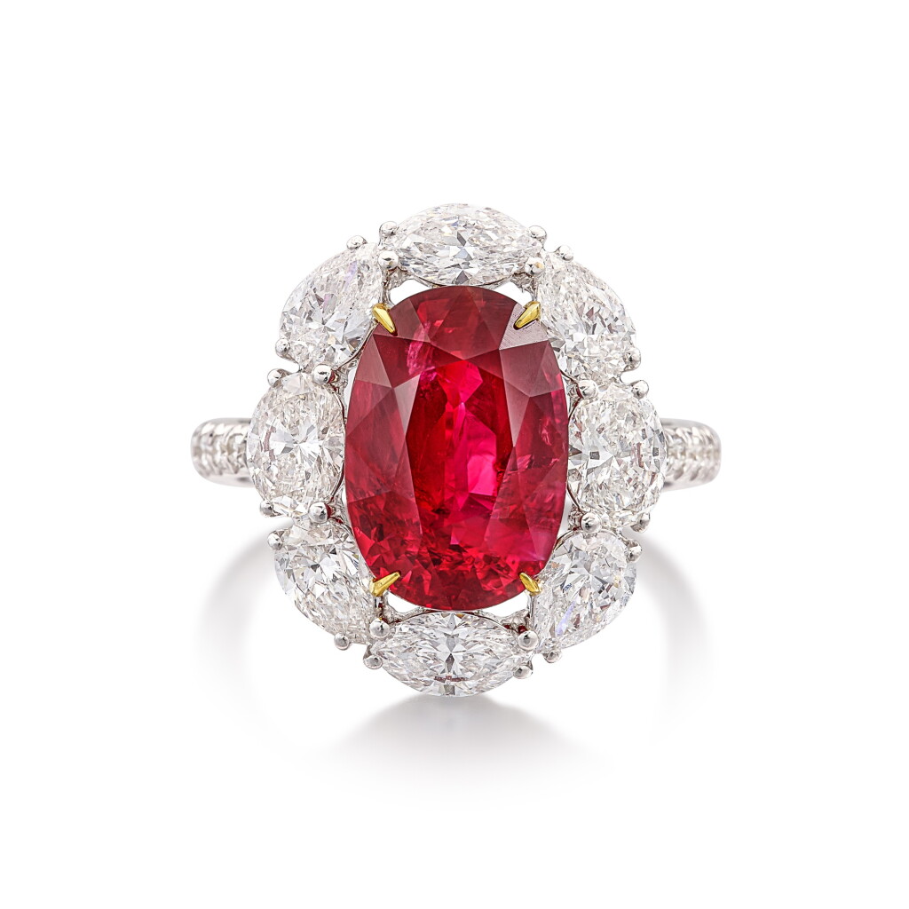 View full screen - View 1 of Lot 1814. Ruby and Diamond Ring | 5.71克拉 天然「莫桑比克」未經加熱紅寶石 配 鑽石 戒指.