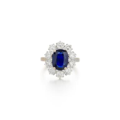 View full screen - View 1 of Lot 205. Bulgari, Sapphire and diamond ring (Anello in zaffiro e diamanti, Bulgari).