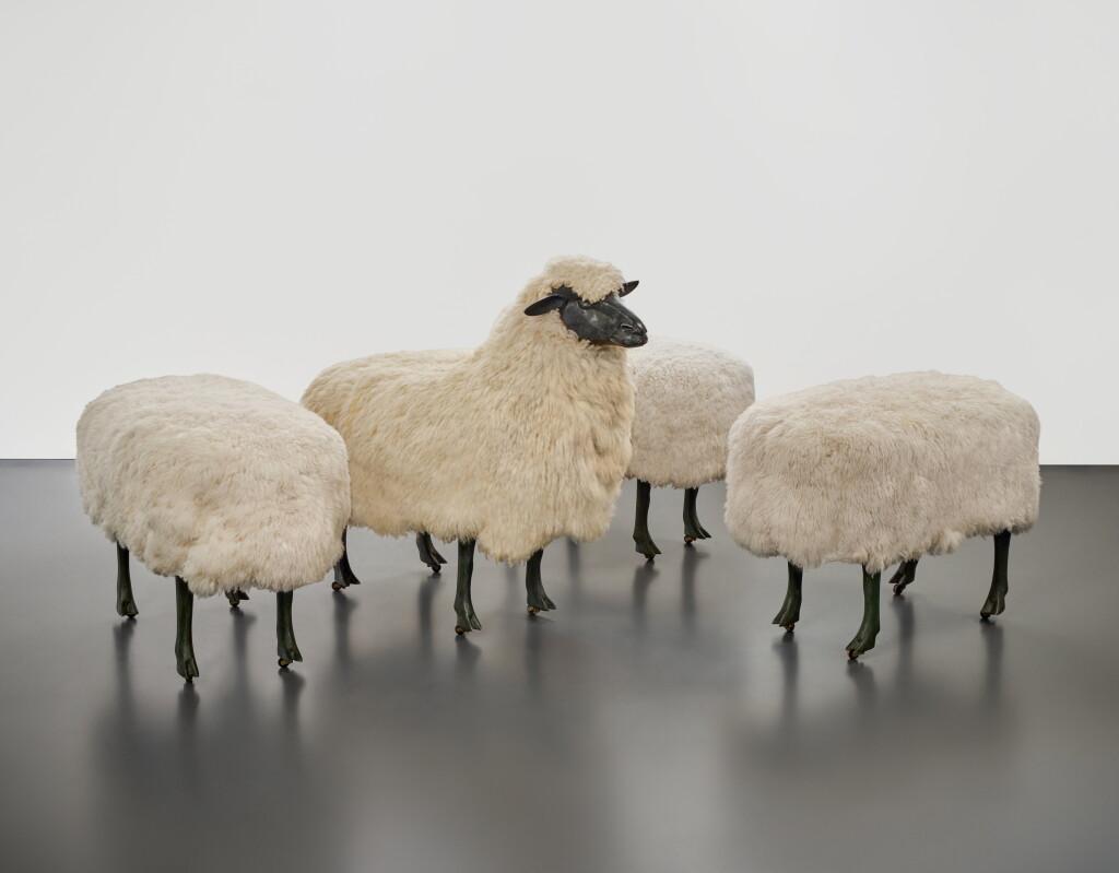 Voir en plein écran - Voir 1 du lot 141. Troupeau de Moutons de Laine.