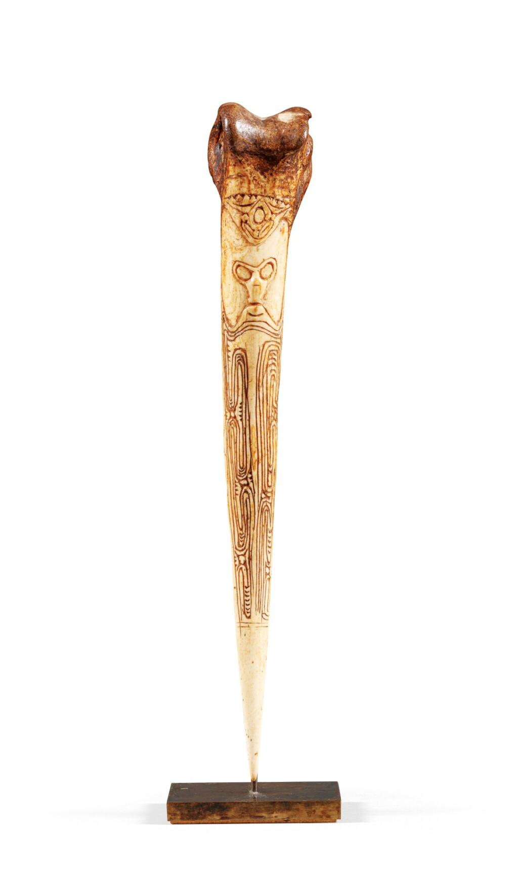 View full screen - View 1 of Lot 79. Dague en os de casoar, Abelam, Monts Maprik, Papouasie-Nouvelle-Guinéee | Abelam casoar bone dagger, Maprik Mountains, Papua New Guinea.