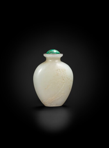View full screen - View 1 of Lot 157. A celadon jade 'prunus' snuff bottle Qing dynasty, 18th-19th century | 清十八至十九世紀 青白玉鼻煙壺.