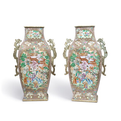 View full screen - View 1 of Lot 111. A Massive Pair of Chinese Export Famille-Rose 'Mandarin Palette' 'Figural' Handled Vases, Qing Dynasty, Qianlong Period, Circa 1775 | 清乾隆 約1775年 粉彩開光人物庭院圖大瓶一對.