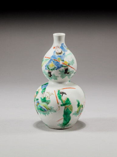 View full screen - View 1 of Lot 12. A famille-verte 'figural' double-gourd vase, Qing dynasty, 19th century | 清十九世紀 五彩人物故事圖葫蘆瓶.