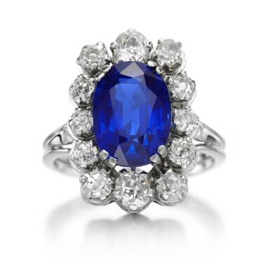 View full screen - View 1 of Lot 123. SAPPHIRE AND DIAMOND RING.