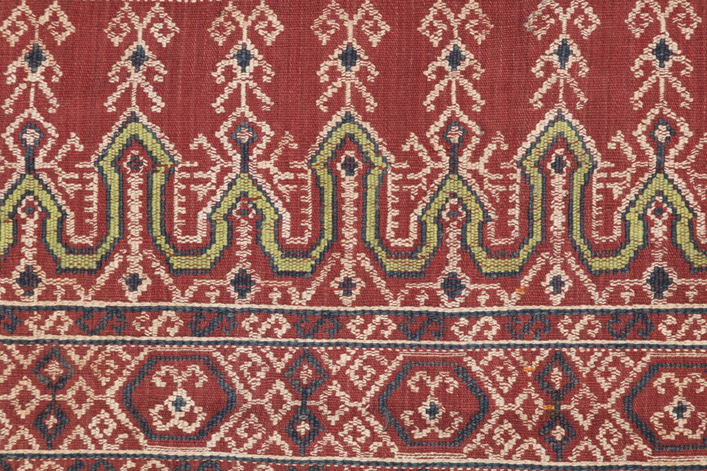 View full screen - View 1 of Lot 50. Tissu cérémoniel pua, Iban, Borneo, Indonesia, début du 20e siècle | Sacred ceremonial cloth pua, Iban, Borneo, Indonesia, early 20th century.