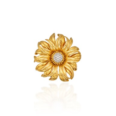 View full screen - View 1 of Lot 185. A Gold and Diamond Brooch.