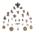 A study collection of thirty ornaments, Thokcha, Himalayan regions, Central Asia and China, 9th/14th century | 喜馬拉雅地區,中亞,中國 九至十四世紀 托查一組三十件