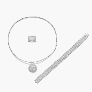 View full screen - View 1 of Lot 1442. Diamond ‘Pailettes’ Parure | 卡地亞 | 鑽石 ‘Pailettes’ 手鏈 配 戒指 及 吊墜 套裝.