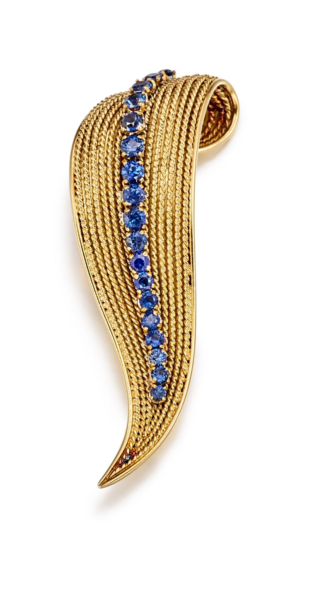 View full screen - View 1 of Lot 9132. GOLD AND SAPPHIRE BROOCH, VAN CLEEF & ARPELS | K金 配 藍寶石 別針, 梵克雅寶(Van Cleef & Arpels).