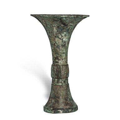 View full screen - View 1 of Lot 613. The Zuo Ce Shi Gu, Late Shang dynasty | 商末 作冊尸觚.