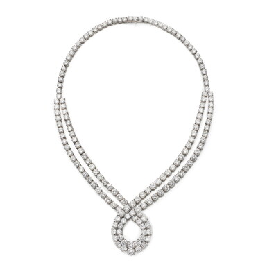 View full screen - View 1 of Lot 2. Van Cleef & Arpels | Diamond Necklace 梵克雅寶 鑽石項鏈.