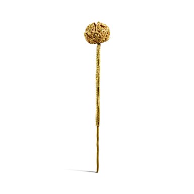 View full screen - View 1 of Lot 99. A rare gold openwork 'lotus' hairpin, Song dynasty | 宋 金鏤空蓮花釵.