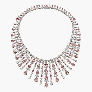 View full screen - View 1 of Lot 1676. Padparadscha Sapphire and Diamond Necklace | 天然 未經加熱橙粉紅色剛玉 配 鑽石 項鏈 (橙粉紅色剛玉共重約 50.61克拉).