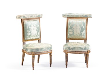View full screen - View 1 of Lot 32. A pair of Louis XVI cream lacquered chaises ponteuses, by Adrien Dupain | Paire de chaises ponteuses en bois laqué crème rechampi or d'époque Louis XVI, par Adrien Dupain.