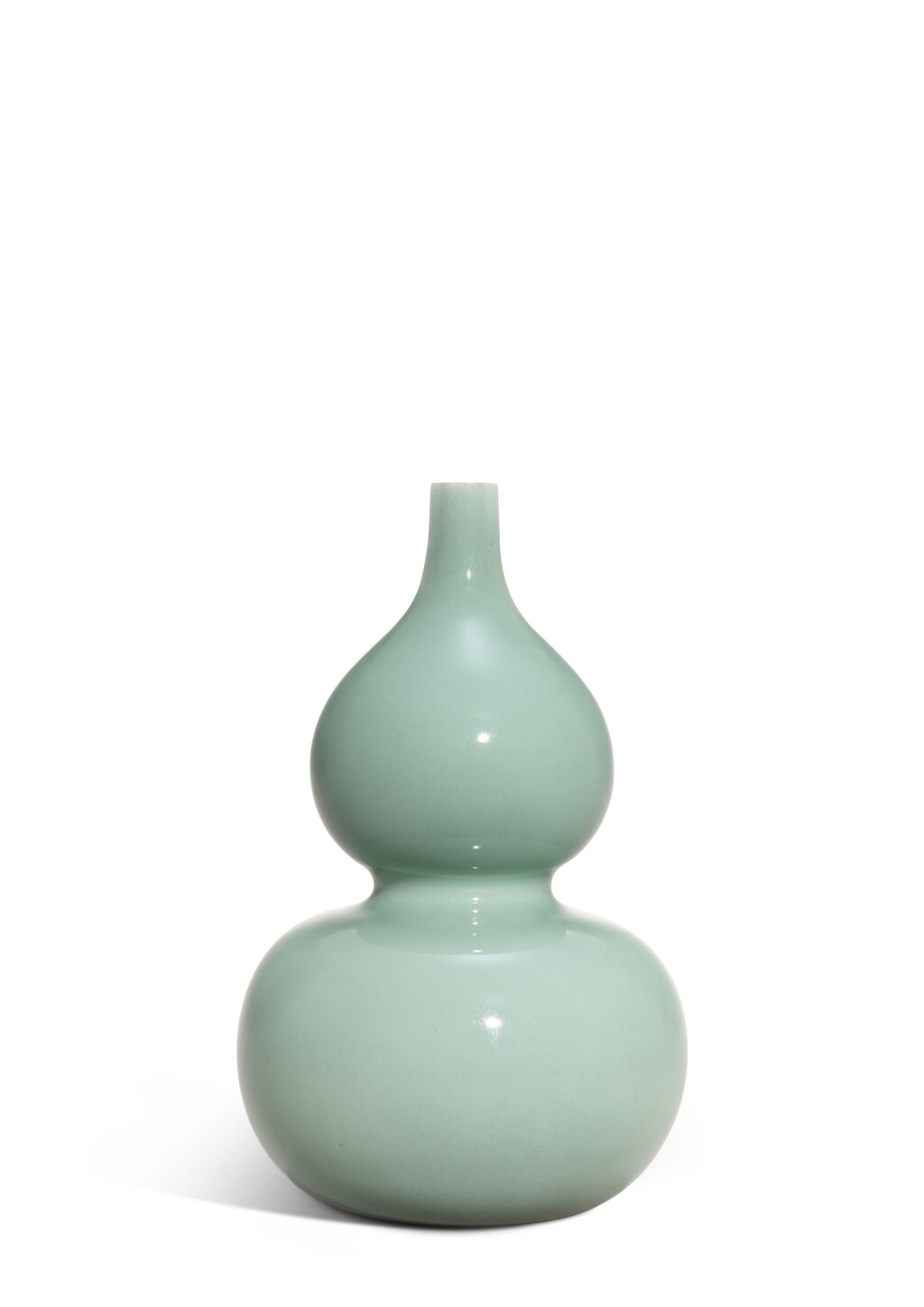 View full screen - View 1 of Lot 3706. A celadon-glazed double-gourd vase, Seal mark and period of Qianlong | 清乾隆 粉青釉葫蘆瓶 《大清乾隆年製》款.