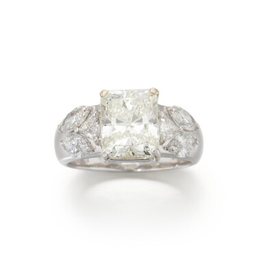 View full screen - View 1 of Lot 294. Diamond ring (Anello con diamante).