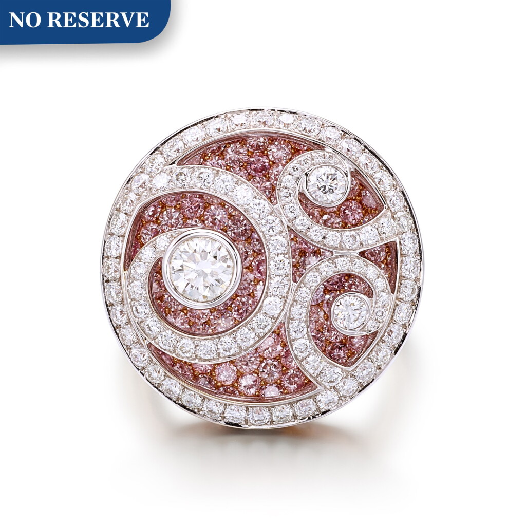 View full screen - View 1 of Lot 1086. 'Diamond on Diamond' Diamond and Coloured Diamond Ring | 格拉夫| 'Diamond on Diamond' 鑽石 配 彩色鑽石 戒指 (彩色鑽石及鑽石共重約2.40及2.30克拉).