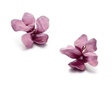 View full screen - View 1 of Lot 1404. JAR | 'VIOLET' PAIR OF ALUMINUM EAR CLIPS | JAR | 'Violet' 鋁耳環一對.